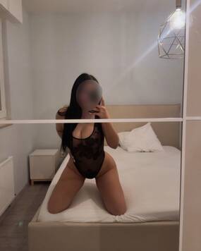 Leyla queen anal and Squirt