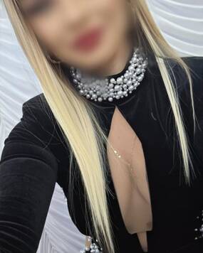 manuella squirt