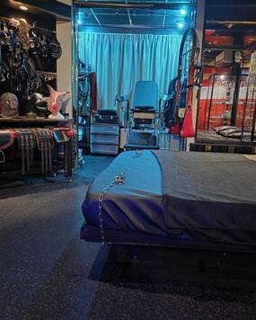 Doma SM Suite te huur per uur Den Haag Nederland