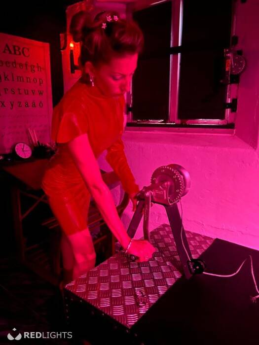 Mistress Emma (Foto)