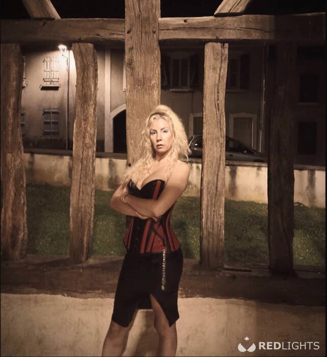Maitresse Morgane en virtuel (Foto)