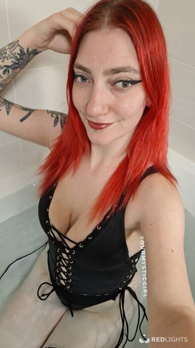 YourMysticGirl (Foto)