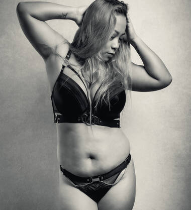 Nikkie Prive of Escort