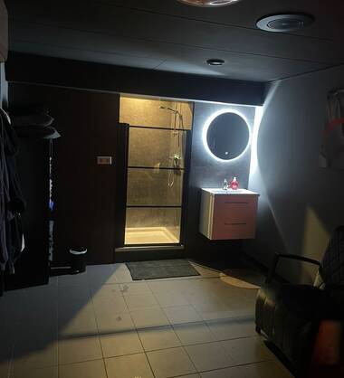 Lady Butterfly Massage