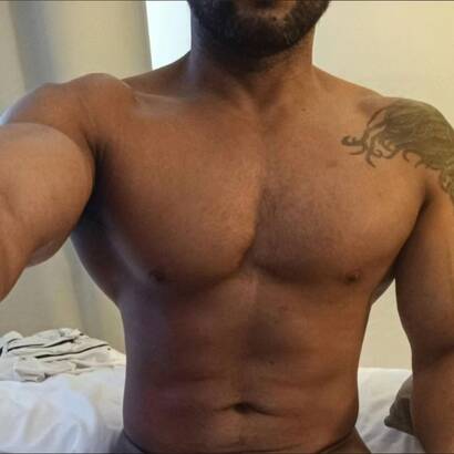 Brasílian Muscle Hot