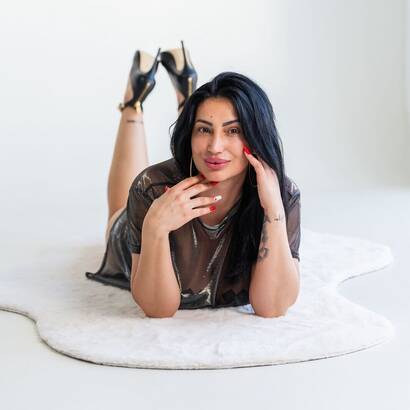 Very horny girl