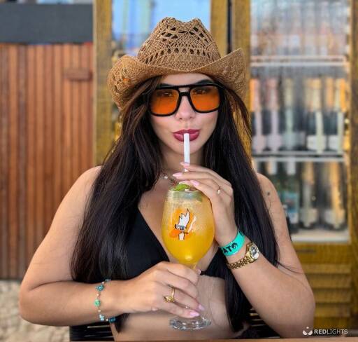 Larissa (Foto)