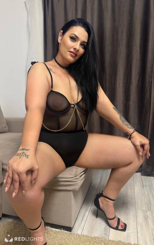 Crina elena (Foto)