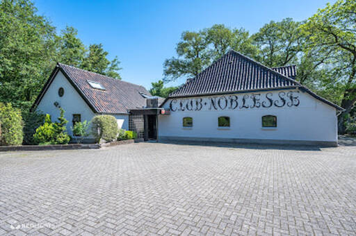 Club Noblesse (Foto)