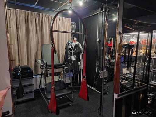 Doma SM Suite te huur per uur Den Haag Nederland (Foto)