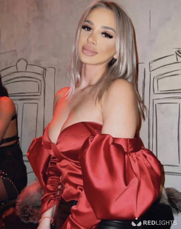 Anya (Foto)