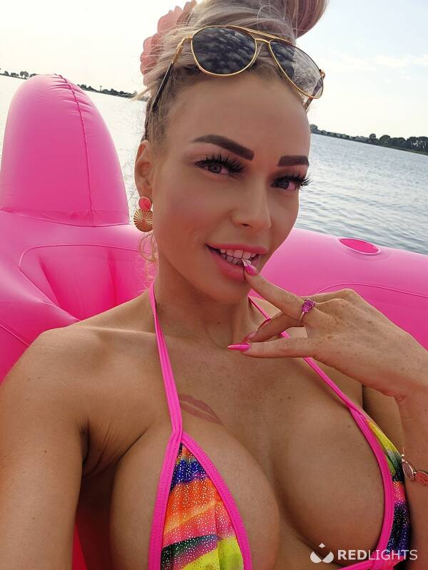 Ashley NL (Foto)